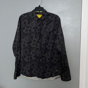 Descendant of thieves dress or casual shirt.